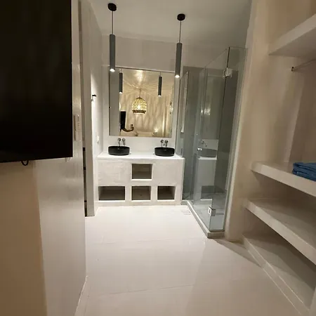 Séjour chez l'habitant Value For Money Center Designer Spacious